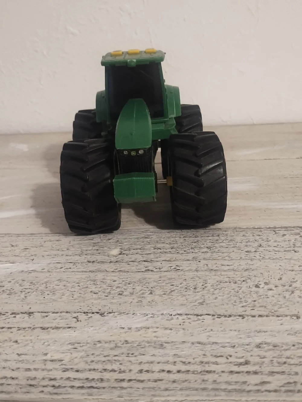 John Deere Toy Tractor Green Yellow  Big Wheels